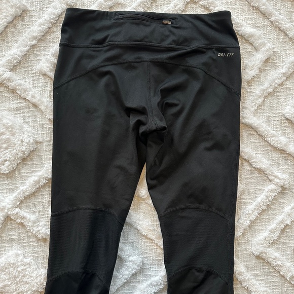 Nike Dri- Fit Workout Leggings - Picture 3 of 3